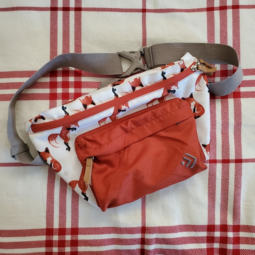 Outdoor fanny pack/ crossbody with foxes
